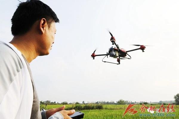 農(nóng)業(yè)撒藥無(wú)人機(jī)多少錢_無(wú)人打農(nóng)藥機(jī)一架多少錢_撒農(nóng)藥的無(wú)人機(jī)多少錢一架